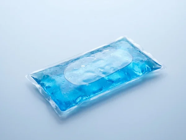 Hot and cold therapy gel pack for freezing or microwave heating
