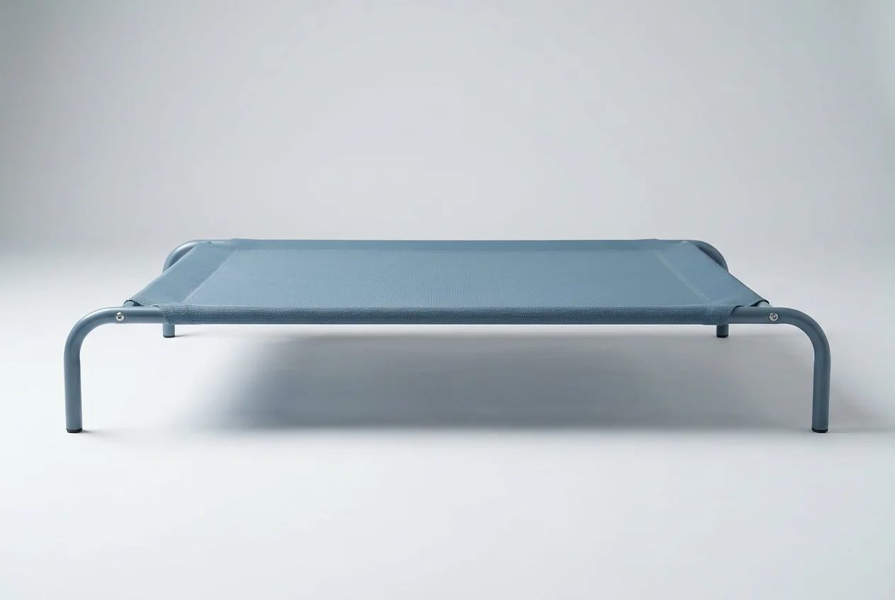 Elevated mesh pet cooling bed with airflow